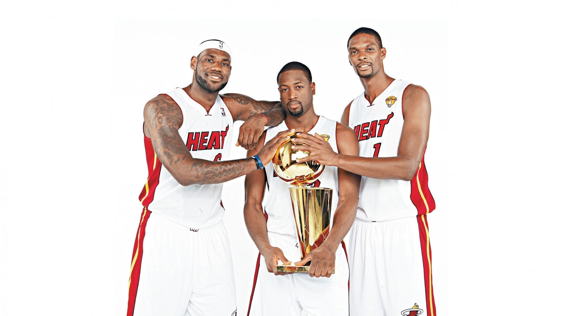 篮球联赛季后赛争夺战火热,篮球比赛季后赛